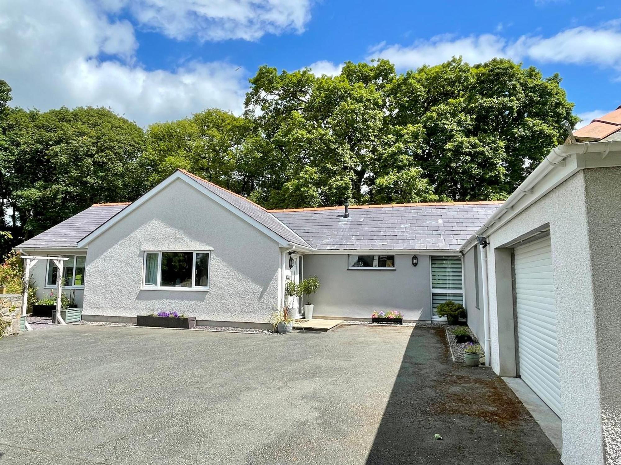 Allt Lwyd - Peaceful & Tranquil Setting Holiday home Bangor (Gwynedd)
